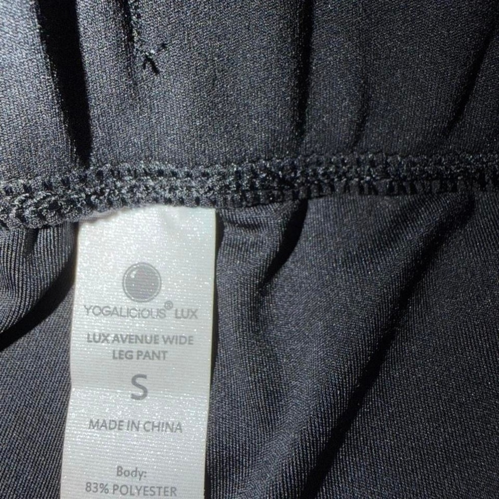 Yogalicious black leggings Size S - Picture 3 of 6